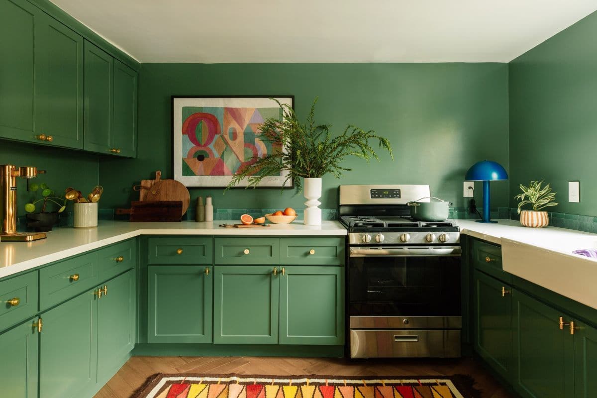 green-kitchen-paint